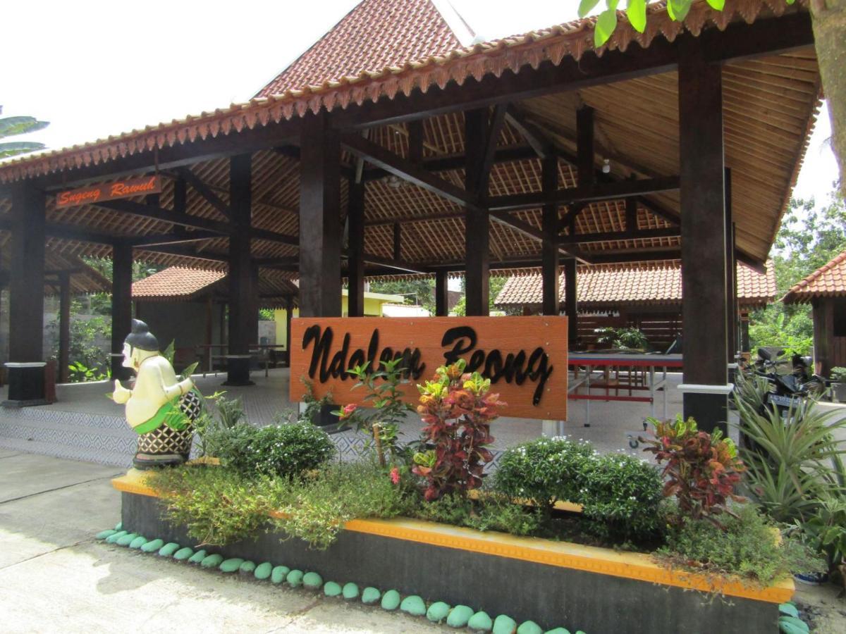Penginapan Wardi Syariah Borobudur By Ndalem Beong Magelang Exterior photo